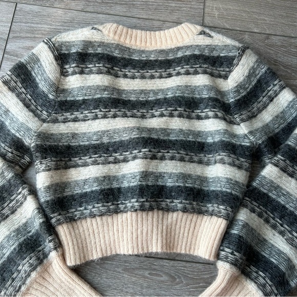 Aritzia Striped Wool Fair Isle Cardigan in Cream and Gray - Picture 13 of 15
